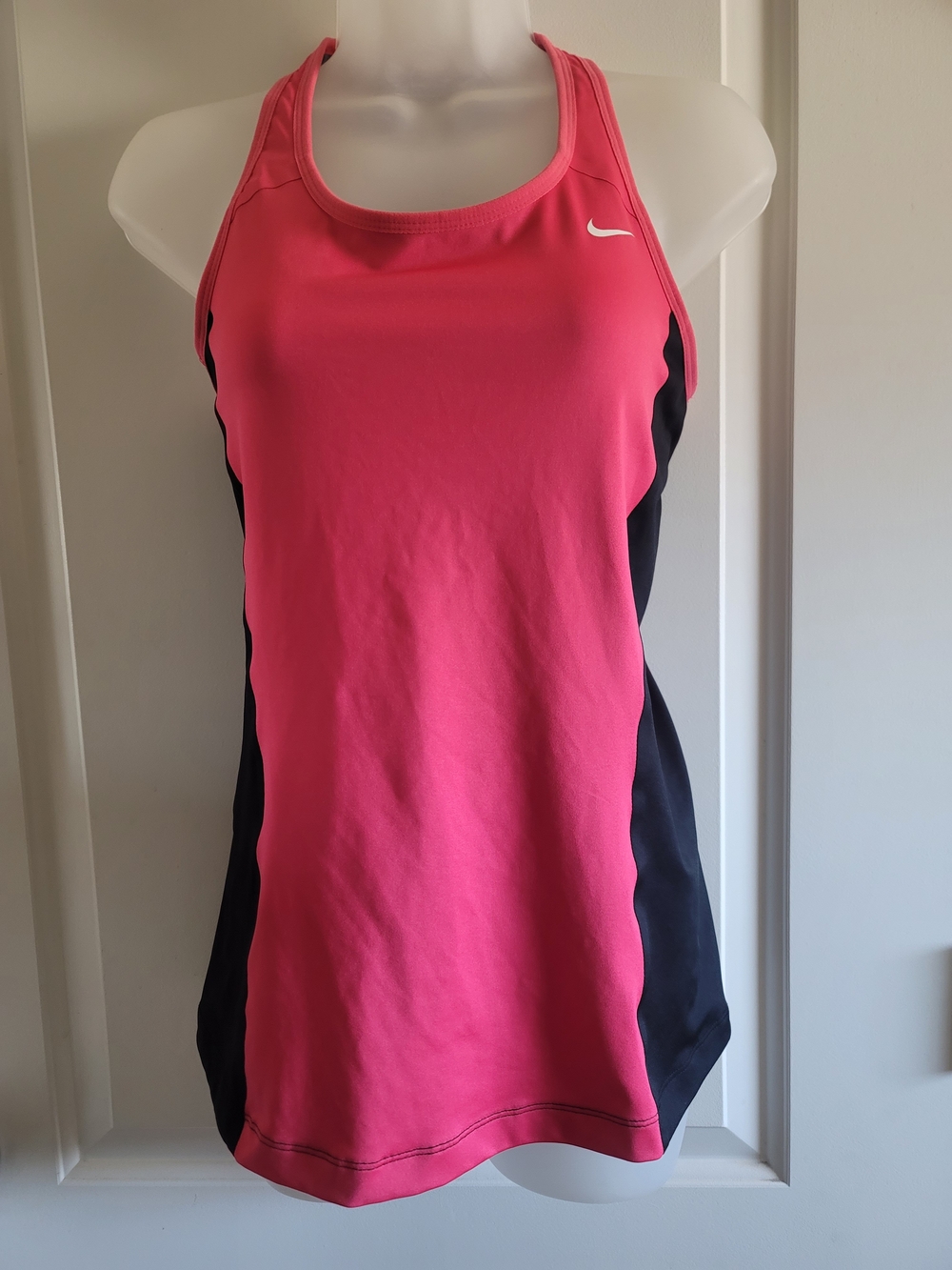 Nike Women’s Pink Athletic Tank Top